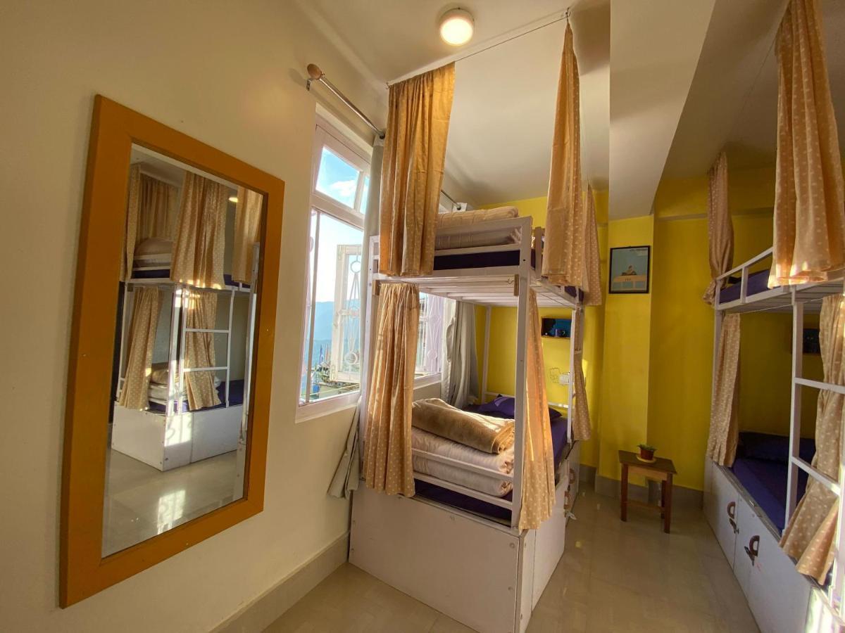 Tag Along Backpackers Hostel Gangtok Exterior foto